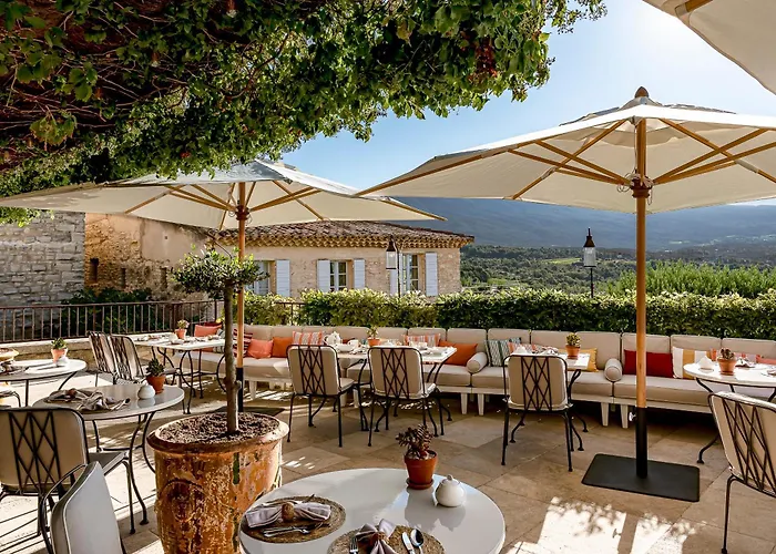 Hotel Crillon Le Brave