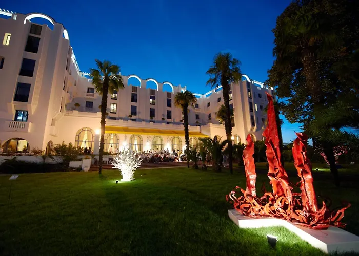 Hotel&Spa Vacances Bleues Le Splendid Dax