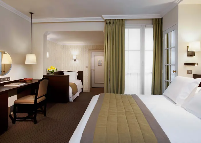Hotel Henri IV Rive Gauche Parigi