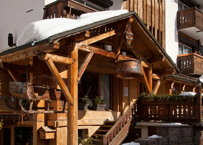Chalet-Hôtel La Marmotte, La Tapiaz&SPA, The Originals Relais  Les Gets