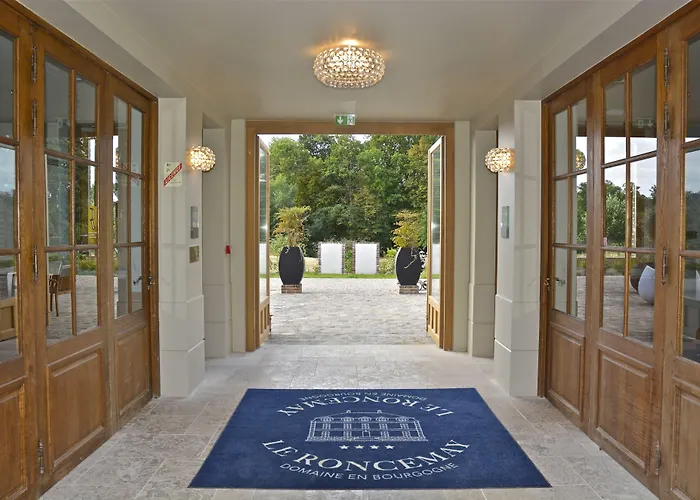 Chassy (Saone-et-Loire) Hotels