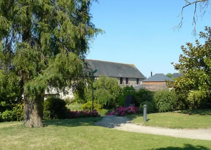 The Originals Boutique, Hôtel Le Lion d'Or, Fougères Ouest  Maen Roch
