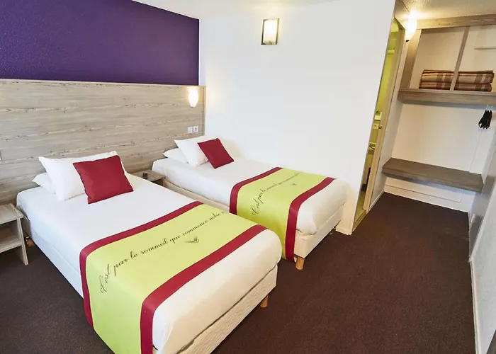 Chaumontel Hotels