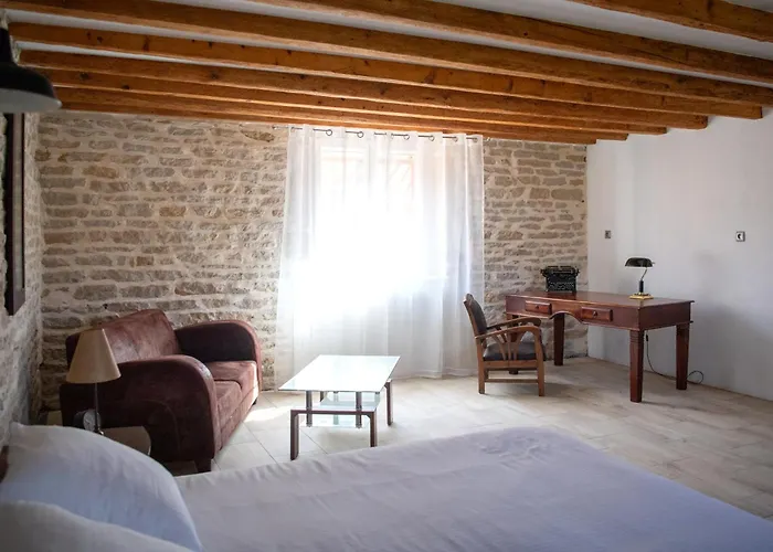 Hotel Domaine des jardins de la Saône à Tournus