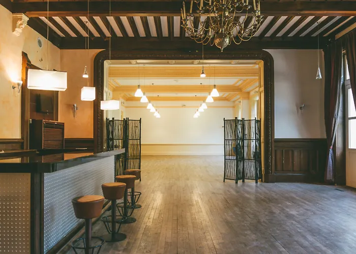 Terres de France - Appart'Hotel le Splendid Allevard