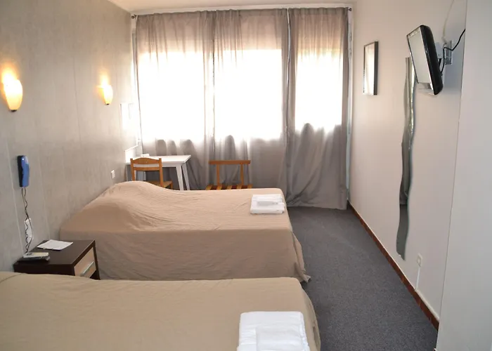 Frontignan Hotels