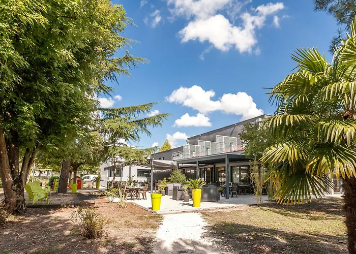 Au Comté d'Ornon Hôtel&Spa Gradignan