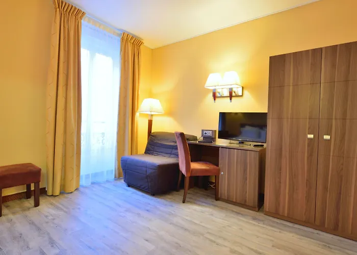 Hotel Capitole Beausoleil