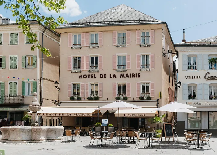 Embrun Hotels