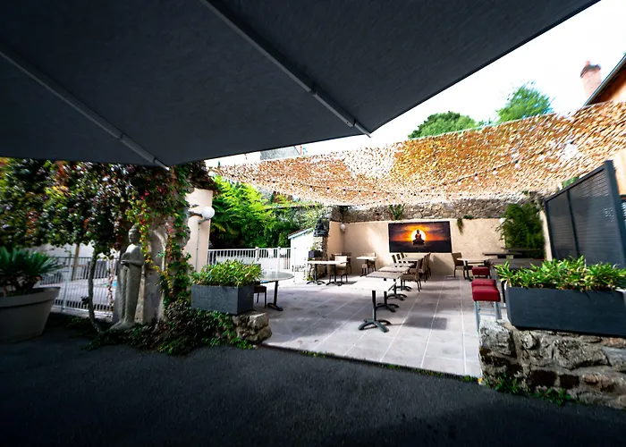 Brit Hotel Confort Auclair Guéret