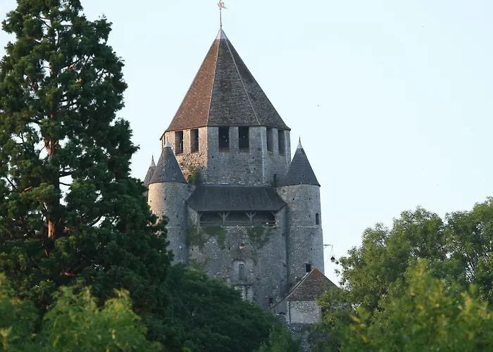 Le César Hôtel Provins