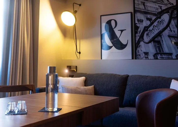 Mercure Paris Tour Eiffel Pont Mirabeau