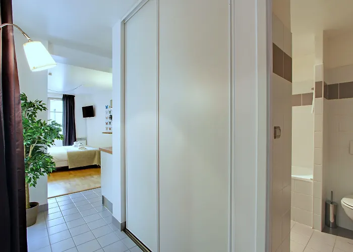 Short Stay Group Museum View Serviced Apartments París