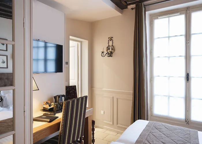Hotel Saint-Louis Marais Parigi