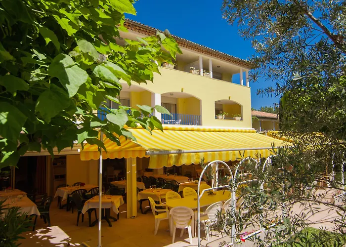 Hotels in Mandelieu