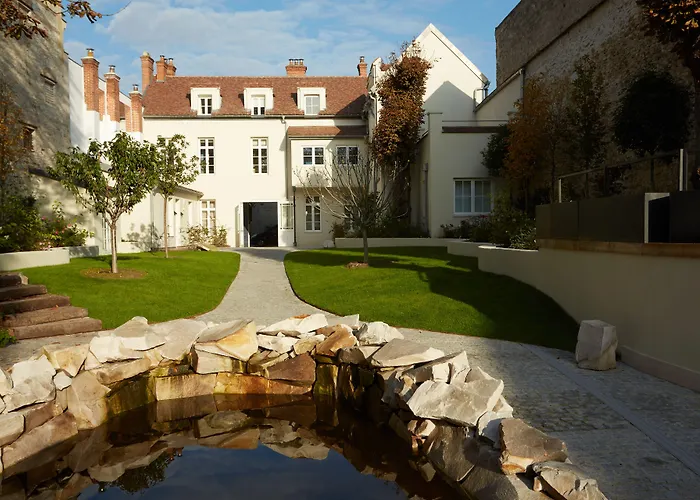 Hotel La Demeure Du Parc à Fontainebleau