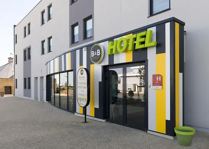 B&B HOTEL Niort Marais Poitevin