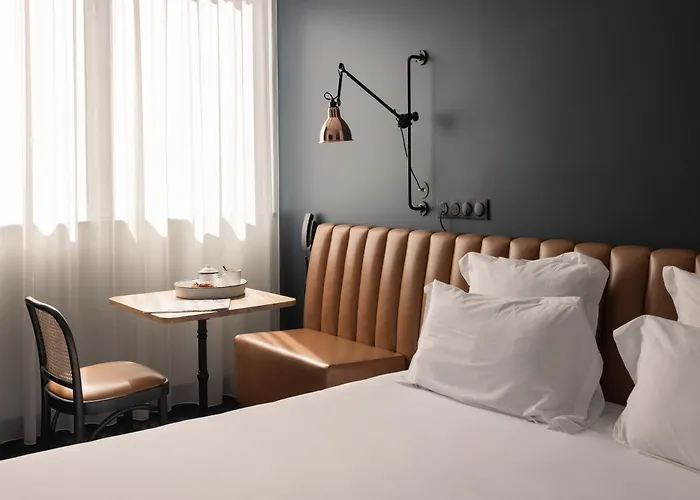 1.75 Paris Le Charme Hotel