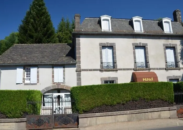 Hôtels à Saint-Martin-Valmeroux