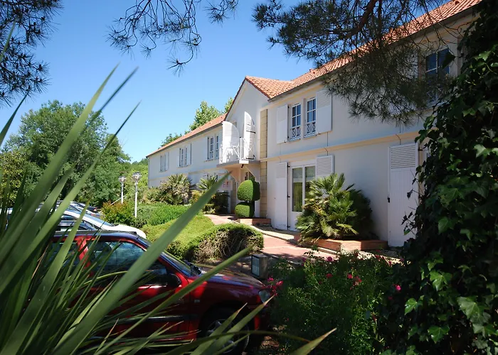 Hôtels à Eugenie-les-Bains