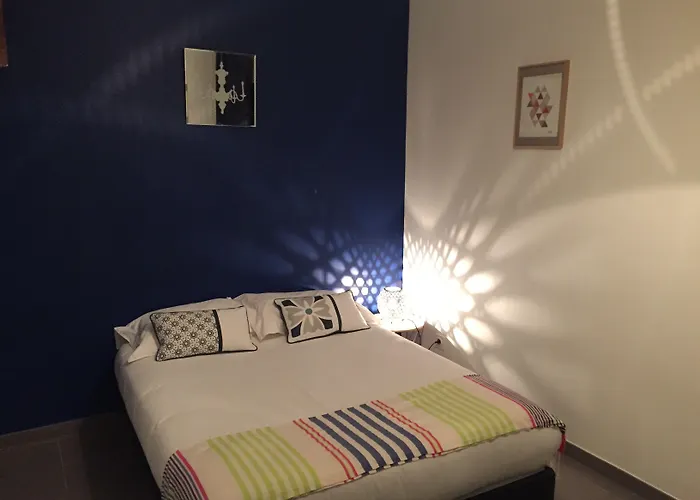 Tassin-la-Demi-Lune Hotels