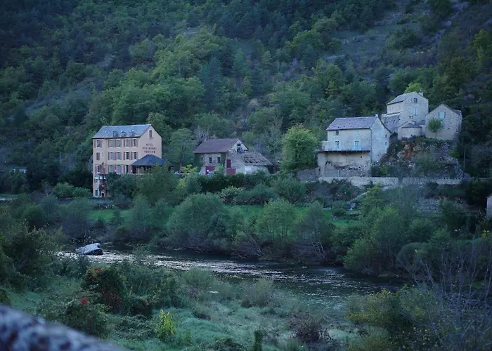 Hôtels à Les Vignes