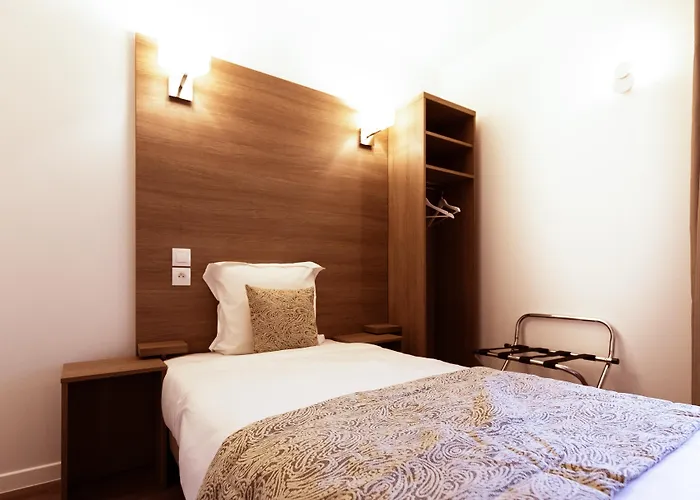Hotel Le Theatre Suresnes