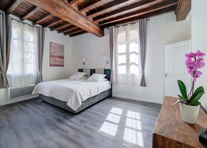 Bed and Breakfast Le Limas Avignone