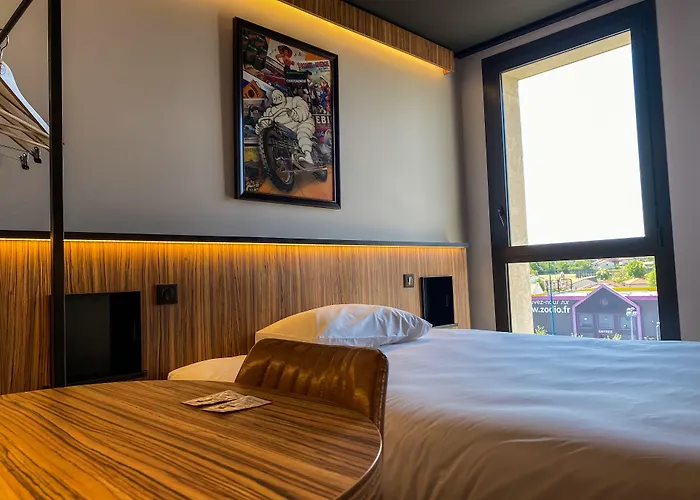 Ebreuil Hotels