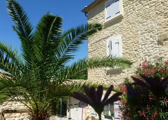 Hôtels à Mirabel-aux-Baronnies