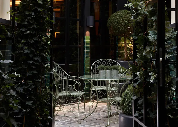 Monsieur George Hotel & Spa - Champs-Elysees Paris