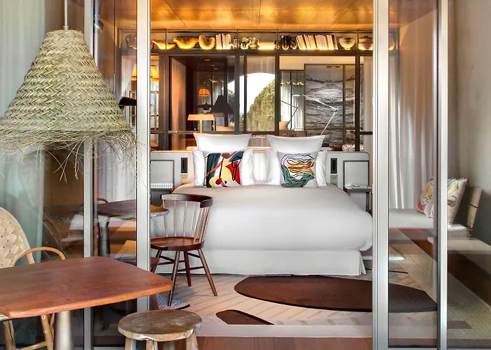 La Croix-Valmer Hotels