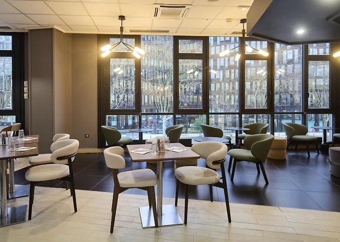 Arcueil Hotels
