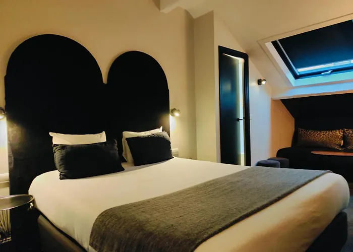 Hôtel Noir Paris