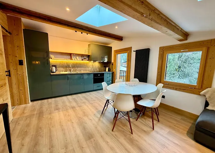 The Castle, 10 Bedroom Chalet, Chamonix Centre