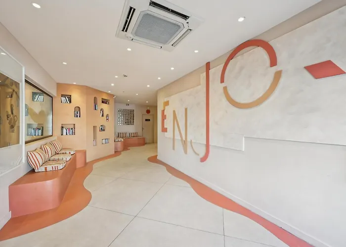 Juan-les-Pins Vacation Rentals near CentralFestival Pattaya Beach