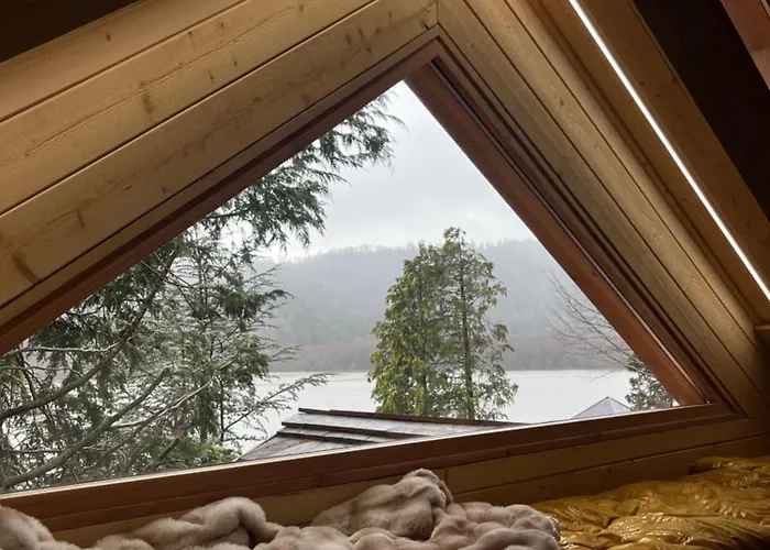 La bonne hôtesse Chambon-sur-Lac