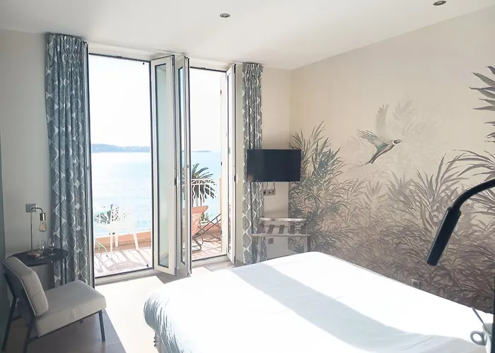 Les Galets Hotel Et B&B Bandol