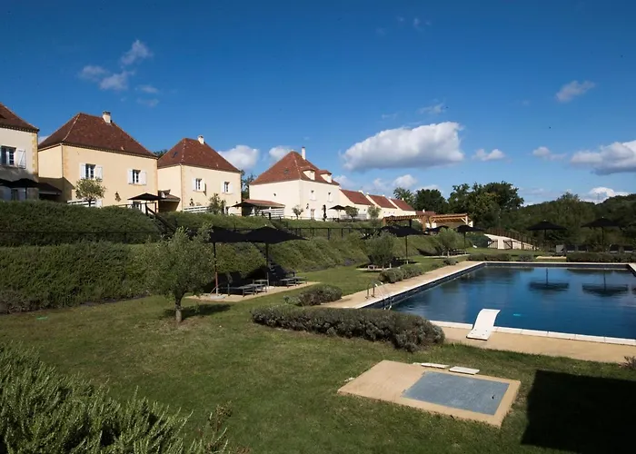 Mouleydier Hotels