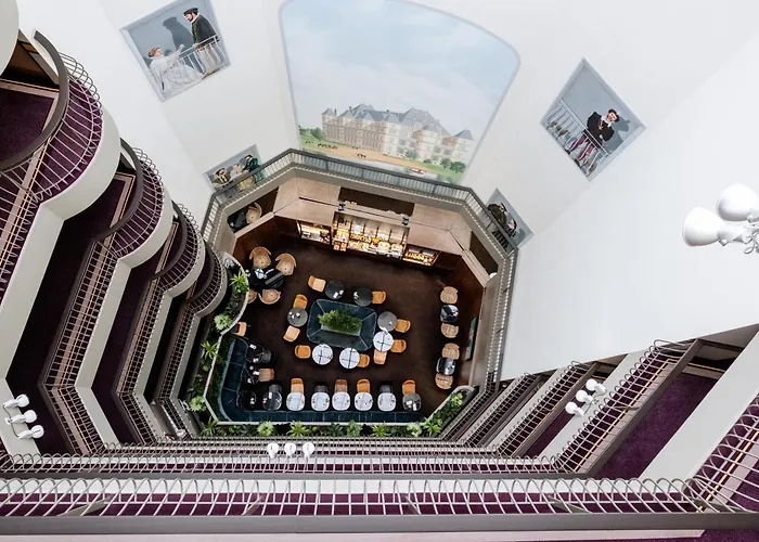 Neuilly-sur-Seine Hotels