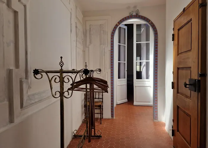 Palais de Luppé, Chambre d'hôtes Arles