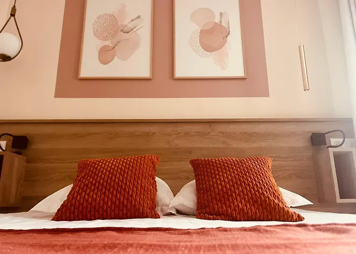 Le Malzieu-Ville Hotels