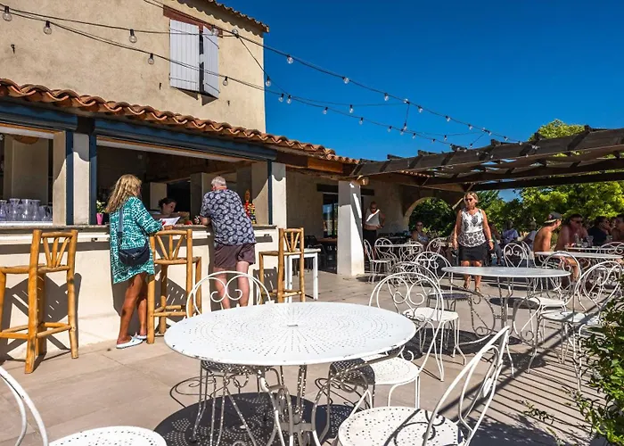 Camping Les Hautes Prairies Lourmarin