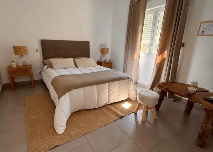Venaco (Corsica) Hotels