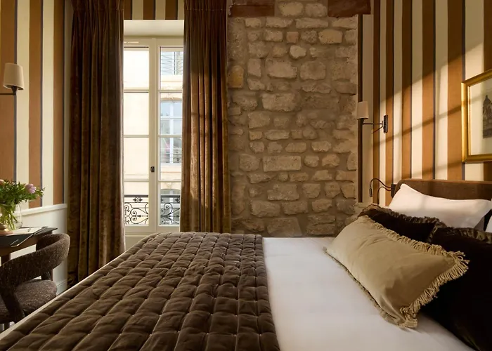 Hotel Des Orfevres Paris