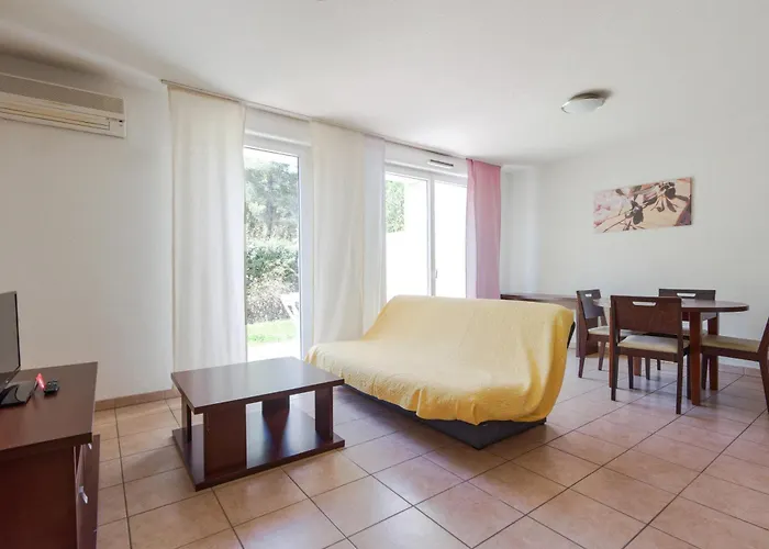 Comfort Aparthotel Six-Fours Six-Fours-les-Plages