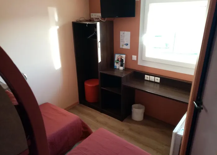 Brit Hotel St-Quentin/Nord Fayet 