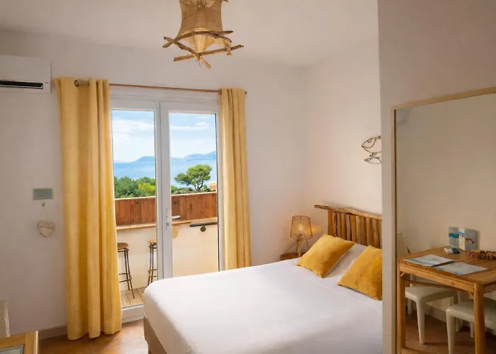 Hôtel Almanarre Plage - Hôtel Eco-Responsable face à la mer Hyères