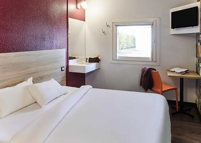 Hotelf1 Antibes Sophia Antipolis Vallauris