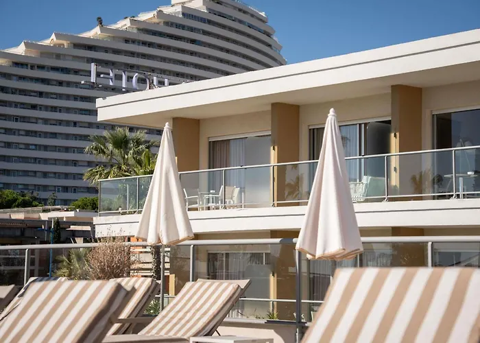 Mercure Villeneuve Loubet Plage